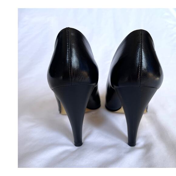 Vintage 1980s Charles Jourdan Leather & Gold Sculpted High Heels Pumps Shoes 6.5 - Picture 3 of 5